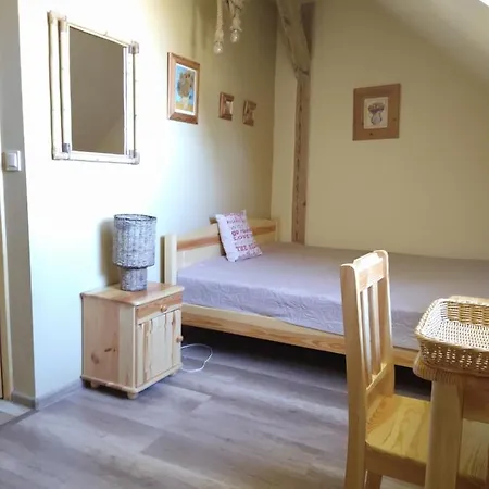 Dom Pod Srebrnym Zurawiem *