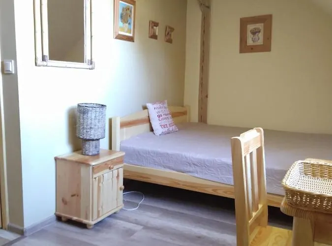 Dom Pod Srebrnym Zurawiem *